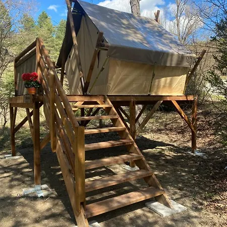 Calme Et Nature Campingplatz Castellane