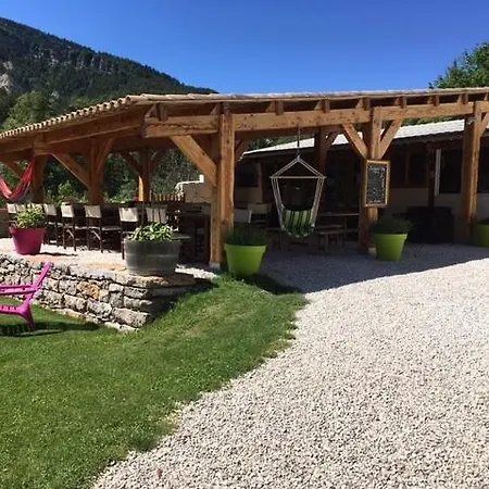 Calme Et Nature Campingplatz Castellane