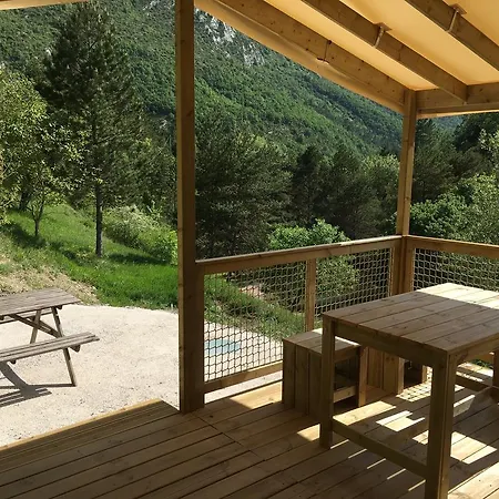 Campeggio Calme Et Nature Castellane