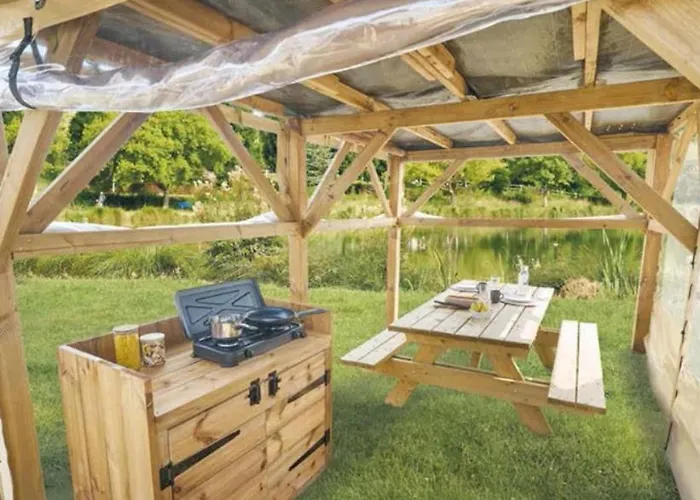 Calme Et Nature אתר קמפינג קסטלאנטה